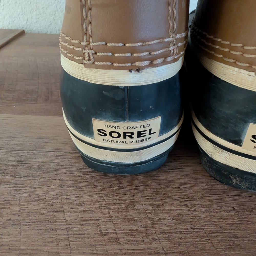Sorel Tan and Black Kids Snow Boots - Picture 7 of 9